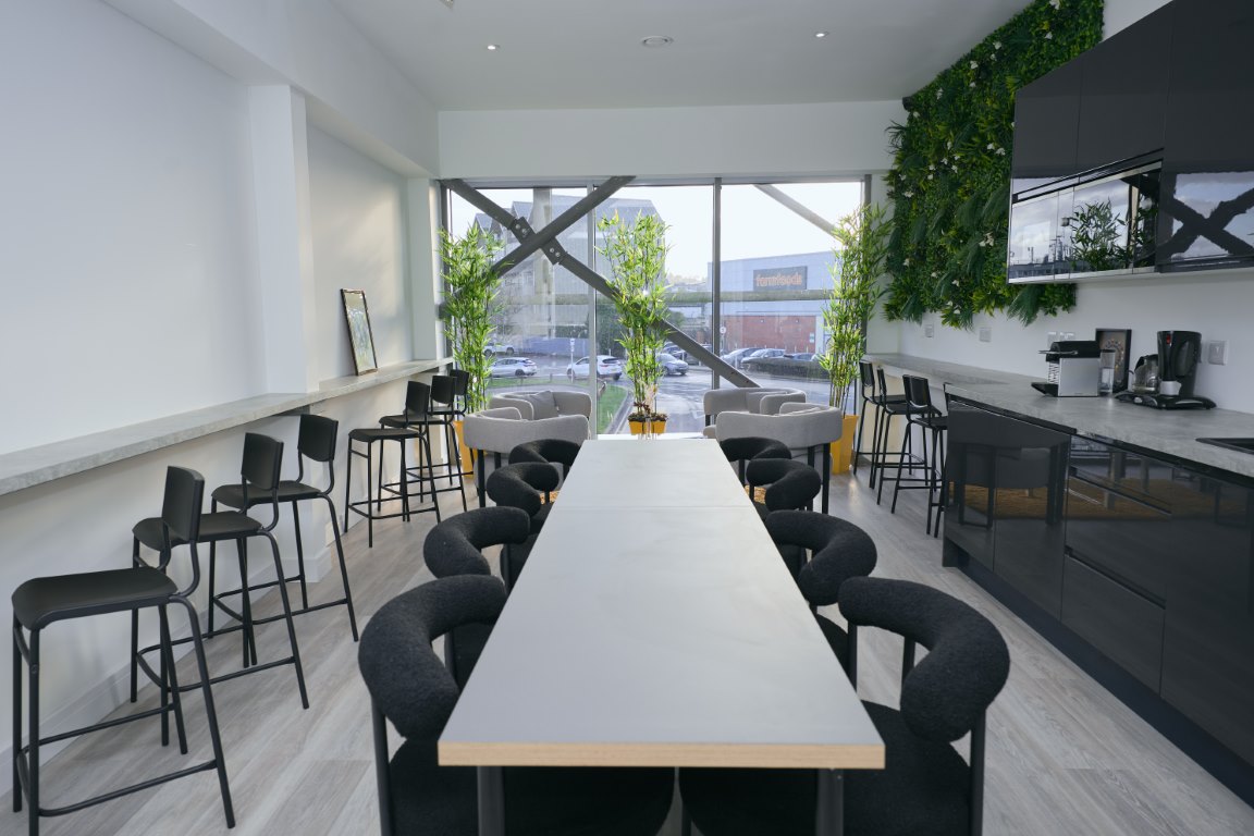 Varis Workspaces premium interior