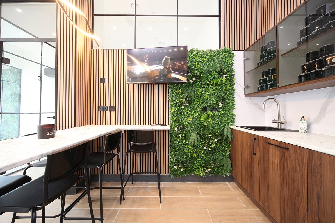 North Finchley workspace image two